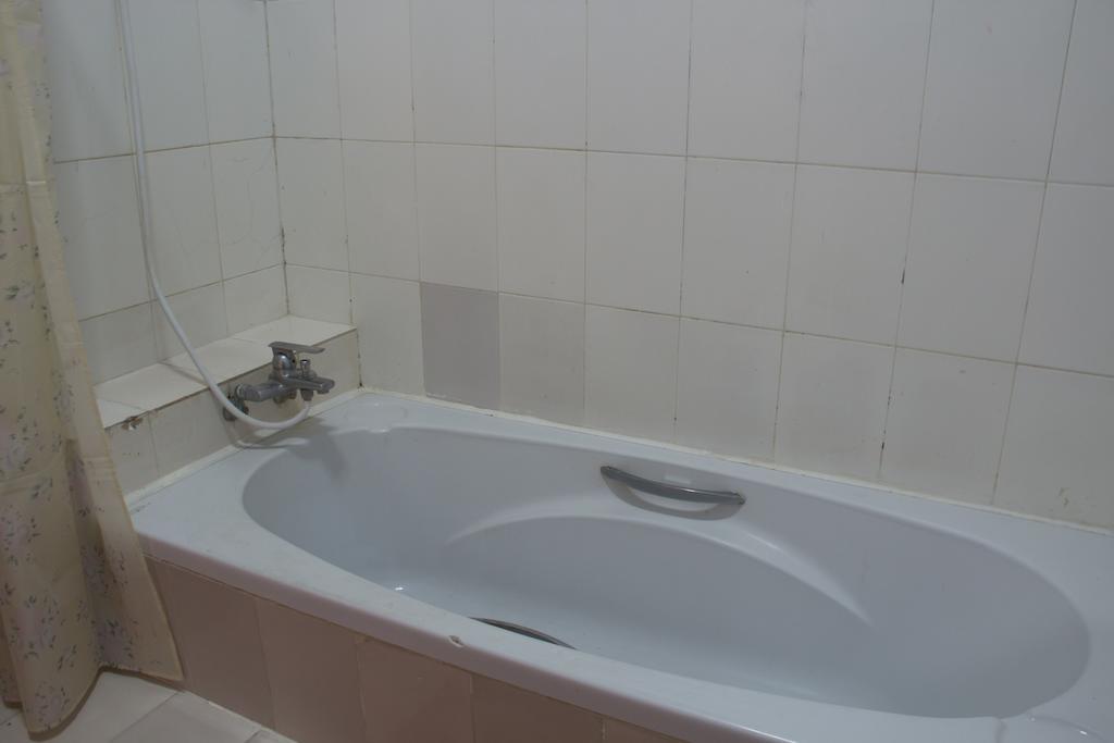 Royal Guest House Phnom Penh Zimmer foto