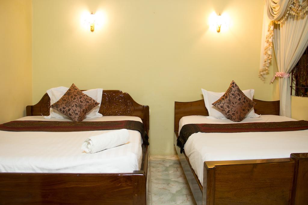 Royal Guest House Phnom Penh Zimmer foto